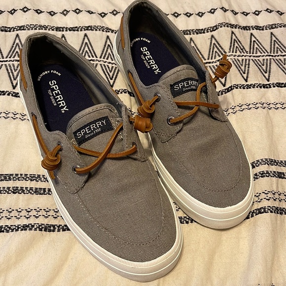 Sperry Shoes - Womens Sperry top side shoes